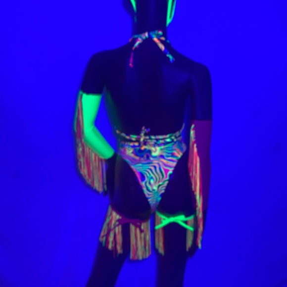 Seven piece rave set - Picture 6 of 8